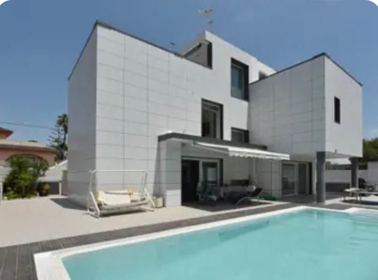 IMPRESIONANTE CHALET EN EL VEDAT !!!